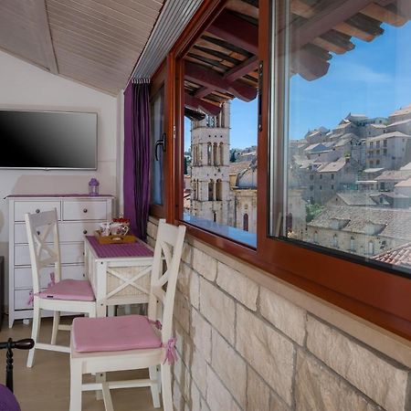 ホテル Hektorovic House フヴァル エクステリア 写真